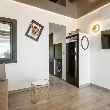 Апартаменты Golden Luxury House Агд