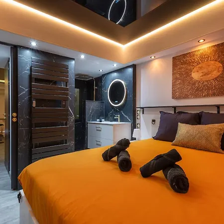 Golden Luxury House Apartment *