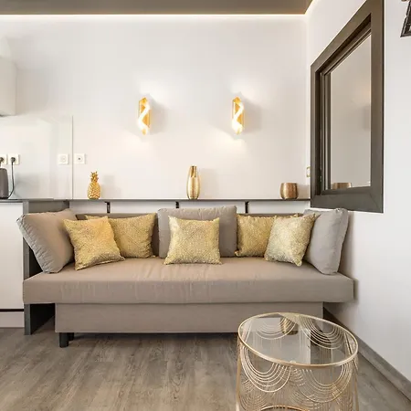 Golden Luxury House Апартаменты *